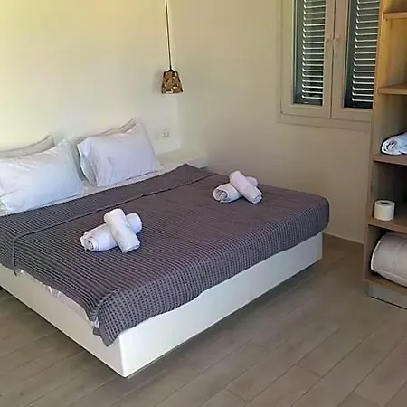 Ftelia Breeze Hotell *